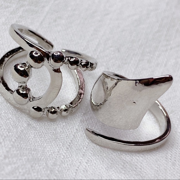 Unique Modern Two Rings Set - Picture 6 of 15